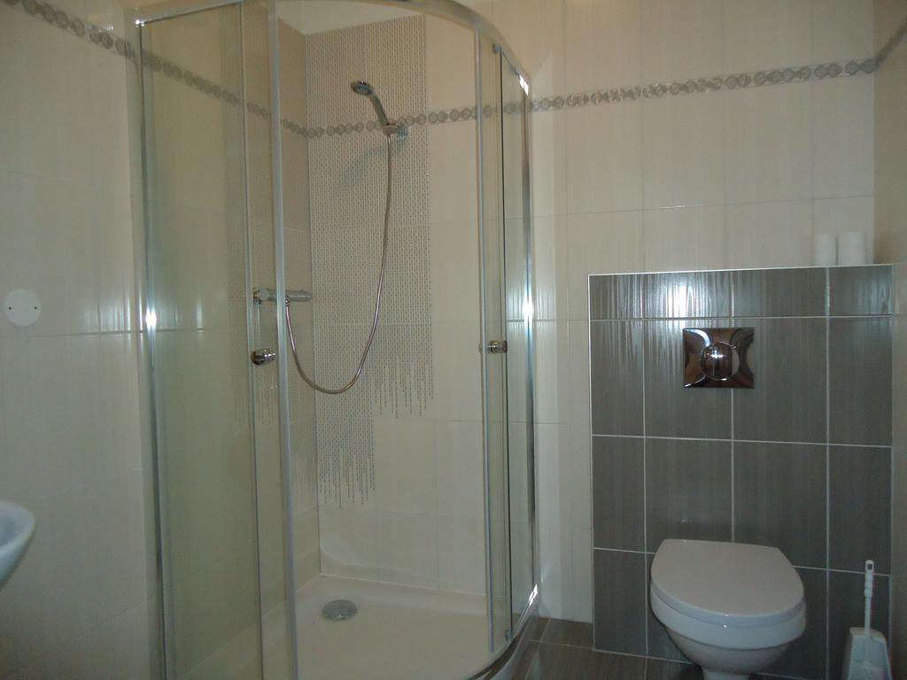 Apartman Valentka Bešeňová الغرفة الصورة